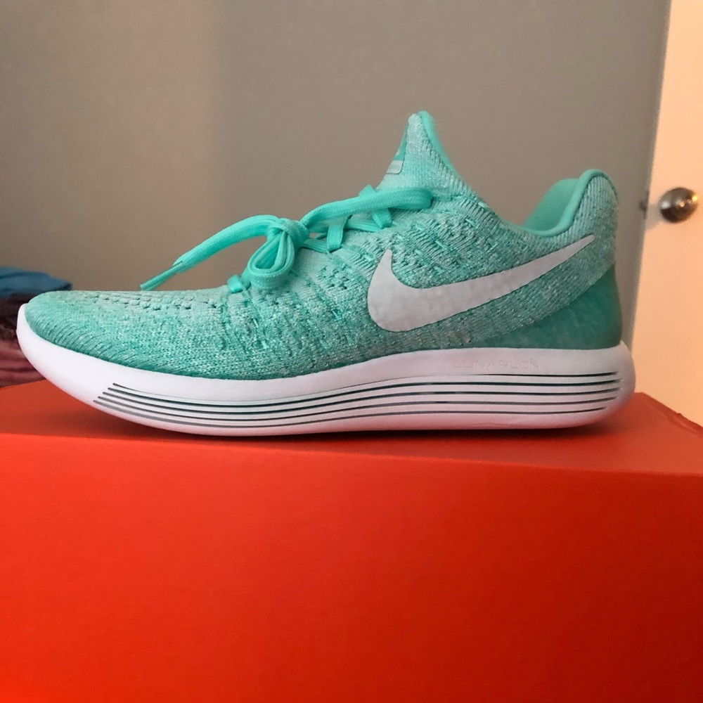 Brand new Nike lunar epic